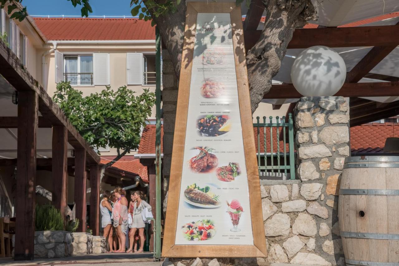 Hotel Smokva Pag Pag Town Kültér fotó
