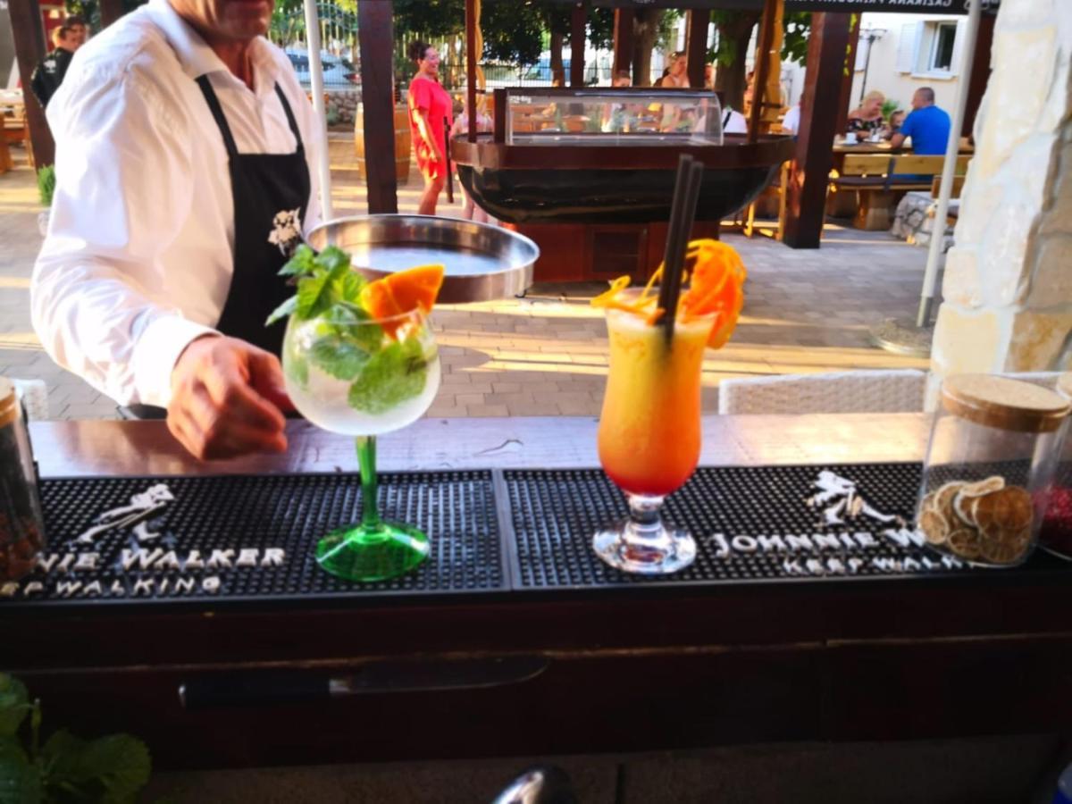 Hotel Smokva Pag Pag Town Kültér fotó