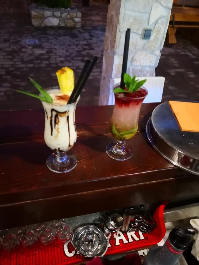 Hotel Smokva Pag Pag Town Kültér fotó
