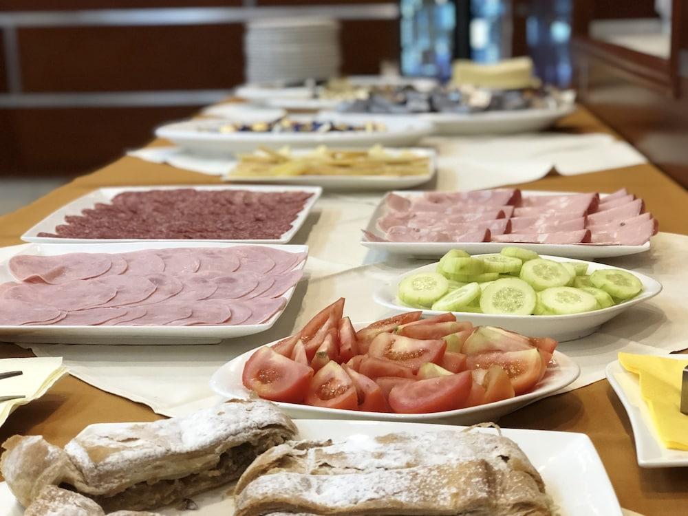 Hotel Smokva Pag Pag Town Kültér fotó