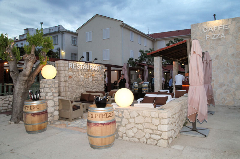 Hotel Smokva Pag Pag Town Kültér fotó